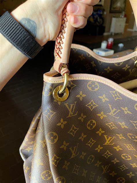 louis vuitton leather protector.